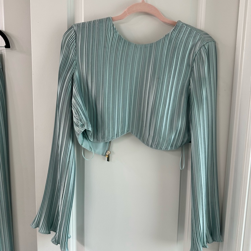 AIIFOS Green Pleated Set - Medium - Picture 4 of 7